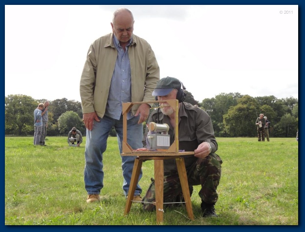 600x449 pixels (106K)